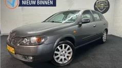 Grijs Gebruikt 2004 Nissan Almera Tekna Hatchback | € 1.745 (Eerlijke prijs)