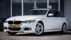 Wit, metallic lak Gebruikt 2019 BMW 318 M Sport Stationwagen | € 22.900 (Eerlijke prijs)