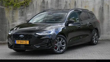 Zwart Occasion 2022 Ford Focus ST-Line X Stationwagen | € 23.995 (Eerlijke prijs)