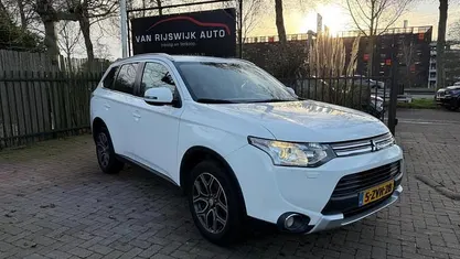 Gebruikt 2015 Mitsubishi Outlander Edition SUV | € 5.990 (Super prijs)