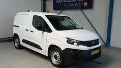 Wit Gebruikt 2022 Peugeot Partner Premium MPV | € 11.750 (Goede deal)