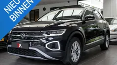Gebruikt 2022 VW T-Roc Style SUV | € 31.950 (Eerlijke prijs)