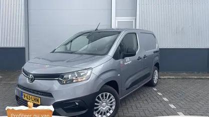 Grijs Gebruikt 2021 Toyota Proace City City MPV | € 14.250 (Eerlijke prijs)