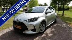 Grijs Gebruikt 2021 Toyota Yaris Active Hatchback | € 17.950 (Goede deal)
