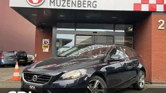 Gebruikt 2016 Volvo V40 Momentum Stationwagen | € 14.945 (Goede deal)