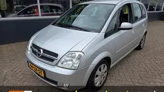 Grijs Gebruikt 2003 Opel Meriva Cosmo MPV | € 1.250 (Eerlijke prijs)