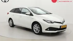 Gebruikt 2015 Toyota Auris Touring Sports Stationwagen | € 13.499 (Eerlijke prijs)