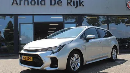 Gebruikt 2025 Toyota Corolla Stationwagen | € 29.900 (Eerlijke prijs)