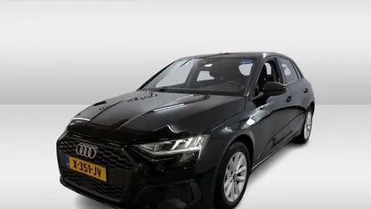 Zwart Gebruikt 2023 Audi A3 Sportback Proline Hatchback | € 25.950 (Goede deal)