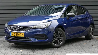Blauw Gebruikt 2021 Opel Astra Design & Tech Hatchback | € 15.895 (Eerlijke prijs)