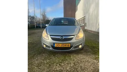 Gebruikt 2009 Opel Corsa Enjoy Hatchback | € 4.350 (Eerlijke prijs)