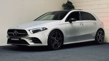 Grijs Gebruikt 2019 Mercedes A200 AMG Hatchback | € 27.949 (Eerlijke prijs)
