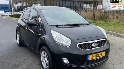 Occasion Kia Venga 90 PK (66 kW) 2014 Zwart Hatchback