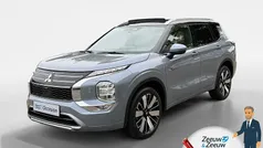 Gebruikt 2025 Mitsubishi Outlander P-HEV Instyle SUV | € 59.990 (Eerlijke prijs)