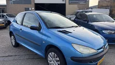 Gebruikt 2002 Peugeot 206 Hatchback | € 1.950 (Eerlijke prijs)
