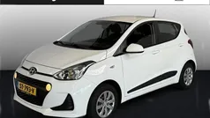 Wit Gebruikt 2018 Hyundai i10 Comfort Hatchback | € 10.950 (Eerlijke prijs)