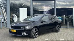Zwart Gebruikt 2024 Opel Astra Ultimate Hatchback | € 35.995 (Eerlijke prijs)