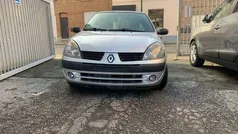 Gebruikt 2005 Renault Clio II Authentique Sedan | € 3.100 (Eerlijke prijs)