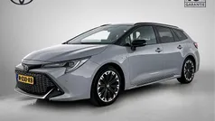 Grijs metallic Gebruikt 2021 Toyota Corolla Sport Stationwagen | € 22.950 (Eerlijke prijs)