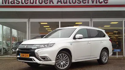 Occasion Mitsubishi Outlander Intense+ 177 PK (130 kW) 2021 SUV