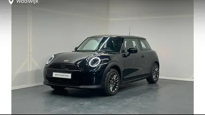 Occasion 2025 Mini Cooper Classic Hatchback | € 30.880 (Super prijs)