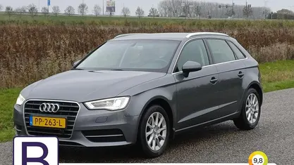 Grijs Occasion 2015 Audi A3 Sportback Ambition Hatchback | € 14.245 (Eerlijke prijs)