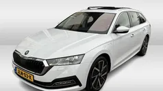 Wit Gebruikt 2021 Skoda Octavia Style Stationwagen | € 27.450 (Eerlijke prijs)