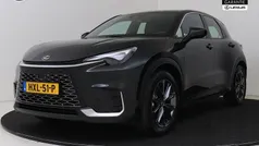 Zwart Gebruikt 2025 Lexus LBX SUV | € 39.950 (Eerlijke prijs)