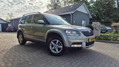 Occasion Skoda Yeti Outdoor Adventure 122 PK (89 kW) 2015 Beige SUV