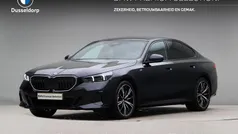 Zwart Gebruikt 2024 BMW 520 Comfort Edition Sedan | € 57.450 (Goede deal)