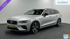 Grijs Gebruikt 2020 Volvo V60 R-Design Stationwagen | € 32.500 (Goede deal)
