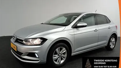 Zilver Gebruikt 2020 VW Polo Comfortline Hatchback | € 16.940 (Eerlijke prijs)
