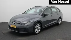 Grijs Gebruikt 2022 VW Golf VIII Life Stationwagen | € 20.445 (Eerlijke prijs)