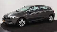 Gebruikt 2016 Opel Astra Edition Hatchback | € 8.400 (Eerlijke prijs)