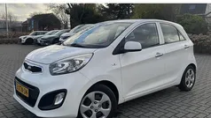 Wit Gebruikt 2015 Kia Picanto Hatchback | € 6.650 (Eerlijke prijs)