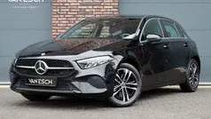 Zwart Gebruikt 2023 Mercedes A250 Luxury Hatchback | € 32.500 (Super prijs)