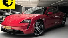 Rood Gebruikt 2020 Porsche Taycan 4S Sport Sedan | € 52.950 (Eerlijke prijs)