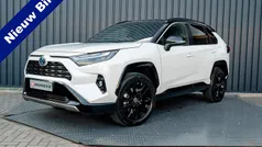 Wit Gebruikt 2024 Toyota RAV4 Hybrid Style SUV | € 47.945 (Eerlijke prijs)
