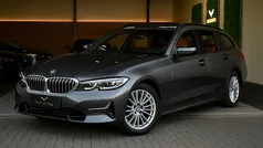 Grijs Gebruikt 2020 BMW 320 Executive Stationwagen | € 23.950 (Eerlijke prijs)