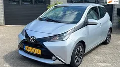 Gebruikt 2018 Toyota Aygo X-play Hatchback | € 7.245 (Eerlijke prijs)