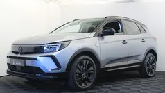 Grijs, metallic lak Gebruikt 2022 Opel Grandland X GS Line SUV | € 19.999 (Goede deal)