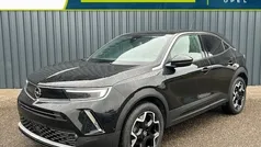 Zwart, metallic lak Gebruikt 2023 Opel Mokka Ultimate SUV | € 24.940 (Eerlijke prijs)