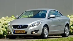 Zilver, metallic lak Gebruikt 2010 Volvo C70 Summum Cabriolet | € 15.940 (Eerlijke prijs)