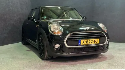 Occasion Mini Cooper Business 136 PK (100 kW) 2015 Zwart Hatchback
