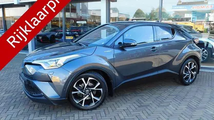 Grijs Occasion 2019 Toyota C-HR Style SUV | € 22.900 (Eerlijke prijs)