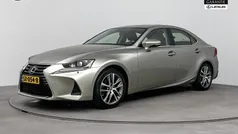 Grijs Gebruikt 2018 Lexus IS300h Business Edition Sedan | € 26.445 (Eerlijke prijs)
