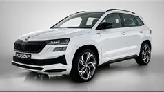 Wit Gebruikt 2022 Skoda Karoq SportLine SUV | € 33.940 (Eerlijke prijs)