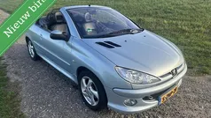 Grijs Gebruikt 2005 Peugeot 206 CC Cabriolet | € 1.999 (Eerlijke prijs)
