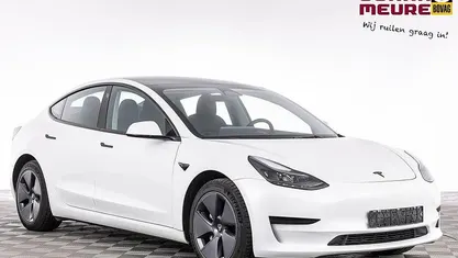 Wit Gebruikt 2023 Tesla Model 3 Standard Range Sedan | € 29.900 (Goede deal)