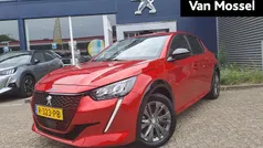 Rood Gebruikt 2022 Peugeot e-208 Allure Hatchback | € 15.940 (Goede deal)